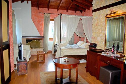 Imagen de la habitación del Hotel Olympus Mediterranean. Foto 4