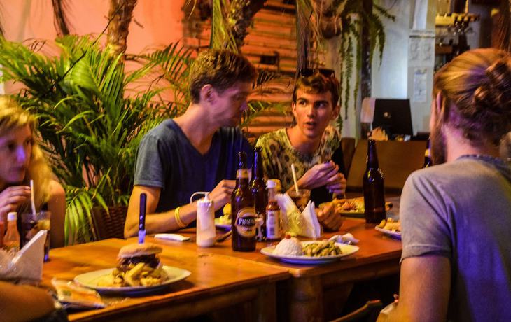 Imagen del bar/restaurante del Hotel Olympus, Montañita. Foto 5