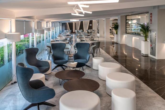 Imagen de los interiores del Hotel Olympus Palace. Foto 15