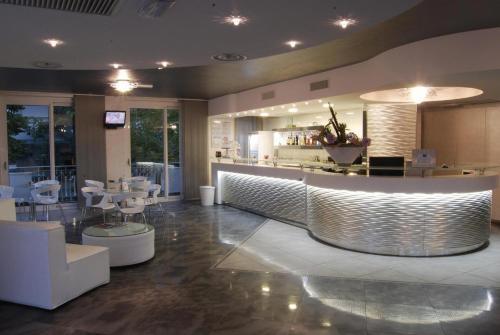 Imagen de los interiores del Hotel Olympus Resort. Foto 18