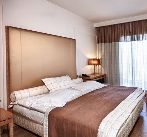 Imagen de la habitación del Hotel Olympus Thea Boutique. Foto 5