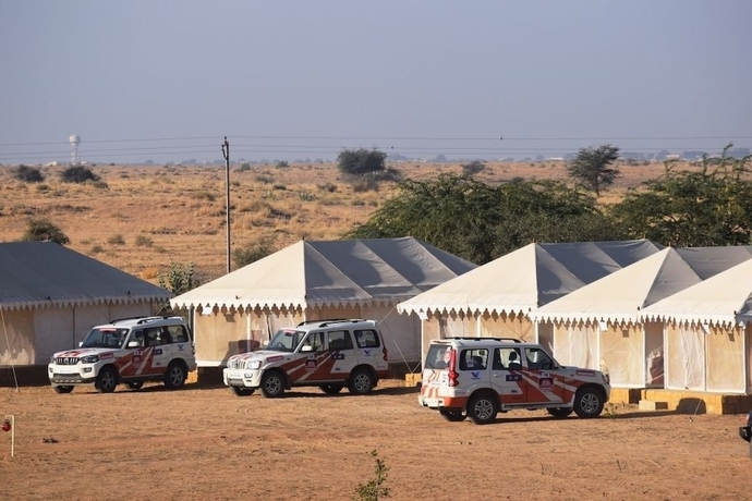 Imagen de los exteriores del Hotel Om Desert Resort. Foto 15