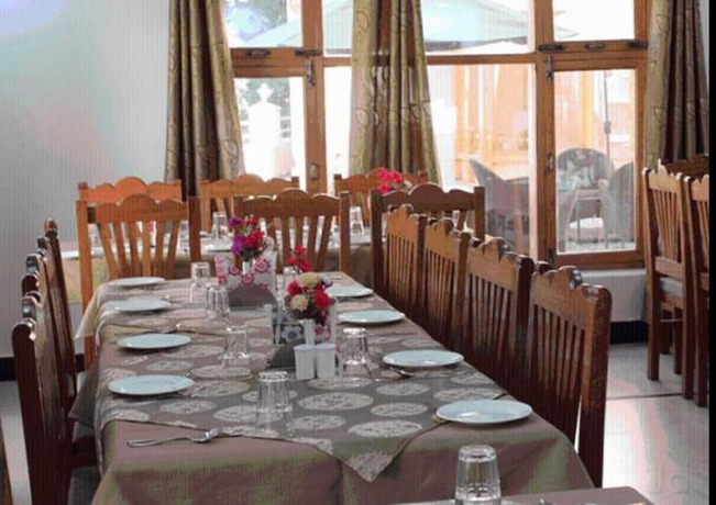 Imagen del bar/restaurante del Hotel Om Ladakh. Foto 8