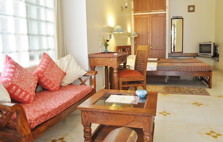 Imagen de la habitación del Hotel Om Niwas Suite. Foto 10