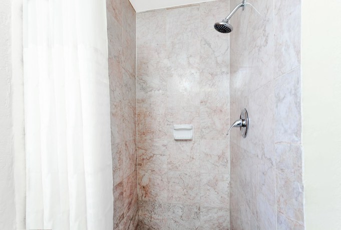 Imagen de la habitación del Hotel Om Park Inn and Suites El Cajon near San Diego. Foto 6