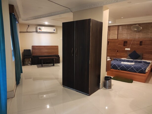 Imagen general del Hotel Om Regency. Foto 2