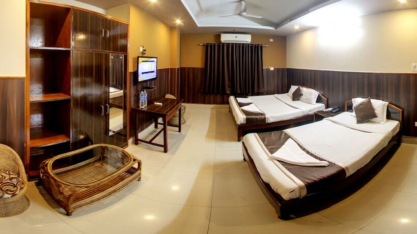 Imagen general del Hotel Om Shree Residency. Foto 2