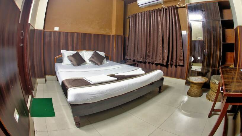 Imagen general del Hotel Om Shree Residency. Foto 12