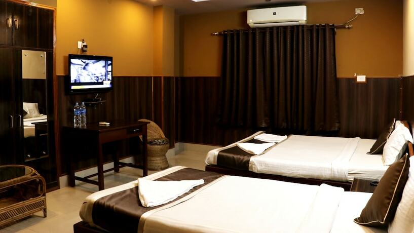 Imagen de la habitación del Hotel Om Shree Residency. Foto 20