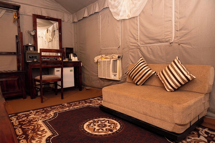 Imagen de la habitación del Hotel Om Vilas Benares, Varanasi. Foto 8