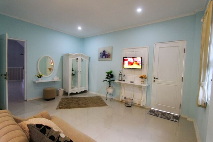 Imagen de la habitación del Hotel Omah Madam Bed and Breakfast. Foto 27
