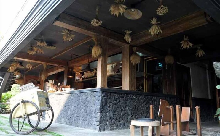 Imagen del bar/restaurante del Hotel Omah Sinten Heritage and Resto. Foto 7