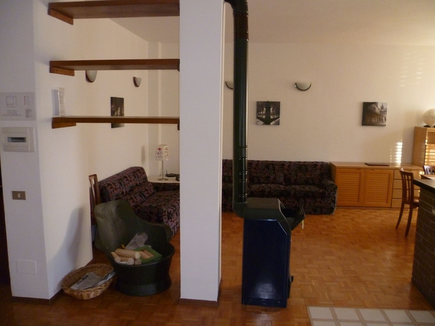 Imagen de los interiores del Hotel Omama. Foto 7