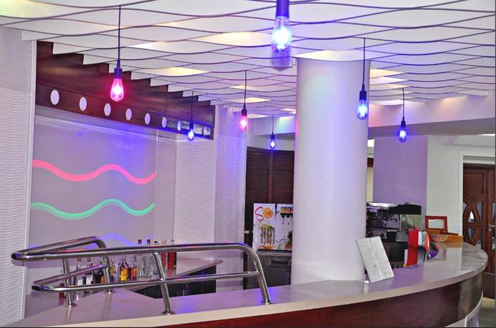 Imagen de los interiores del Hotel Omar Khayam Resort and Aqua Park. Foto 8