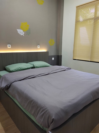 Imagen de la habitación del Hotel Omber Inn. Foto 7