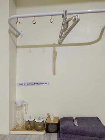 Imagen de la habitación del Hotel Omber Inn. Foto 9