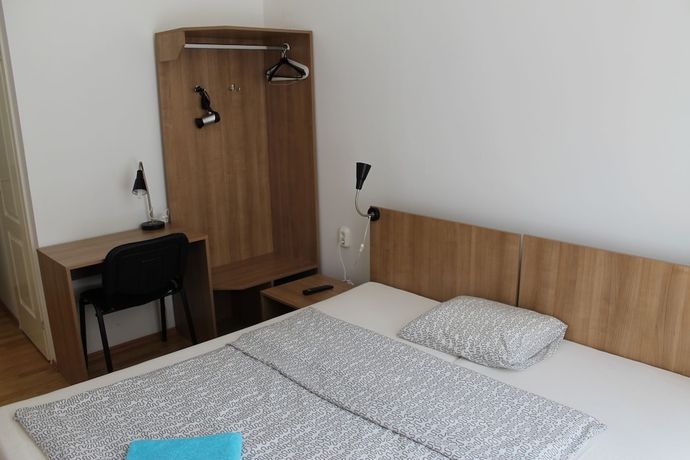 Imagen de la habitación del Hotel Omega Guesthouse Budapest. Foto 7