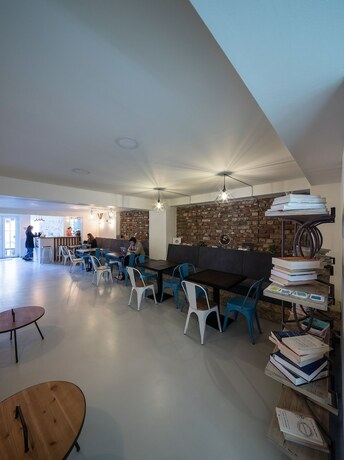Imagen general del Hotel Omega House. Foto 12