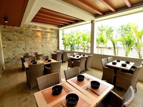 Imagen general del Hotel Omega Karawang. Foto 5