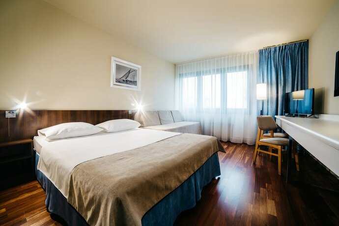 Imagen de la habitación del Hotel Omega, OLSZTYN. Foto 10