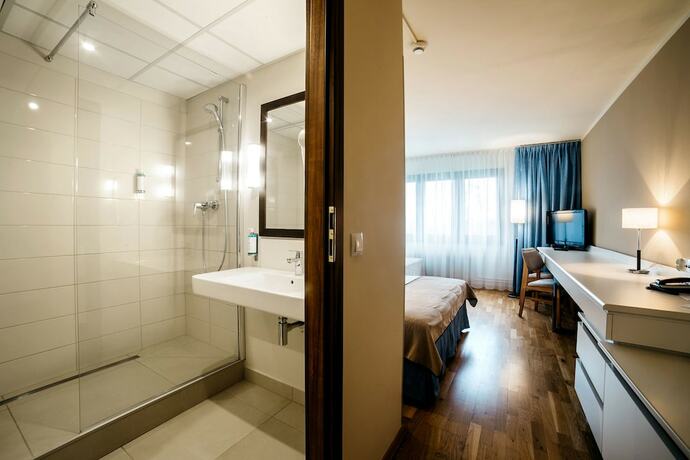 Imagen de la habitación del Hotel Omega, OLSZTYN. Foto 13