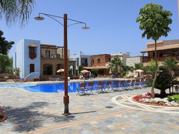 Imagen general del Hotel Omega Platanias. Foto 11