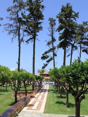 Imagen general del Hotel Omega Platanias. Foto 13