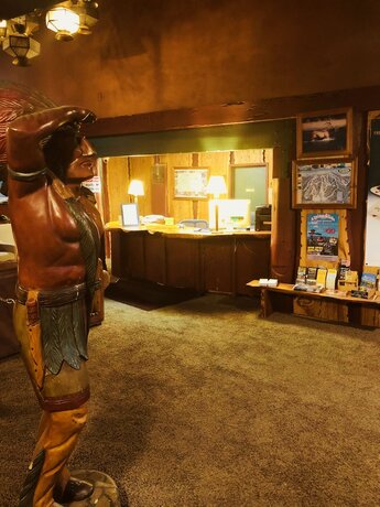 Imagen general del Hotel Omeo Suites Big Bear. Foto 6