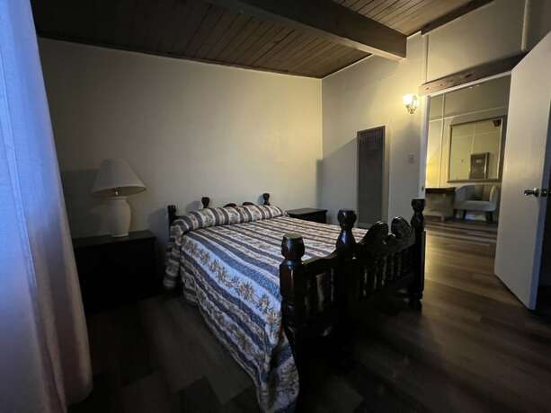 Imagen general del Hotel Omeo Suites Big Bear. Foto 7