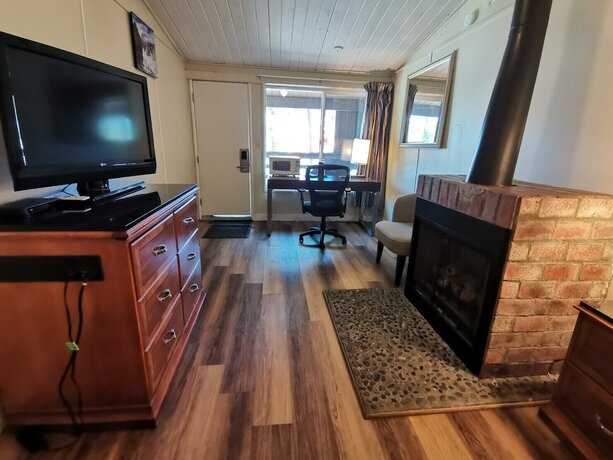Imagen general del Hotel Omeo Suites Big Bear. Foto 12