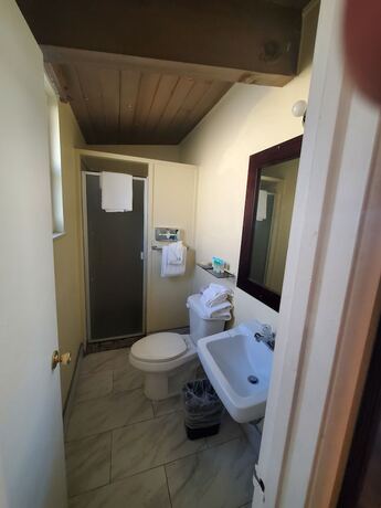 Imagen de la habitación del Hotel Omeo Suites Big Bear. Foto 14