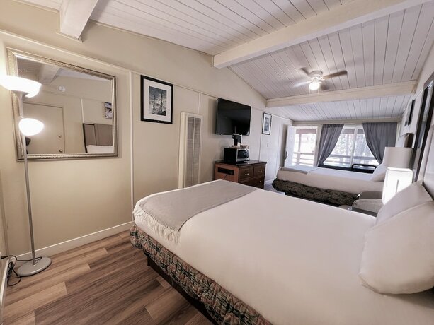 Imagen de la habitación del Hotel Omeo Suites Big Bear. Foto 18
