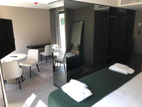 Imagen general del Hotel Omid Saldanha. Foto 11