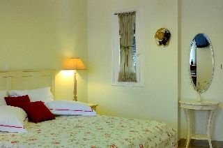 Imagen de la habitación del Hotel Omirikon. Foto 4