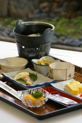 Imagen general del Hotel Omiya, Shimogyo-KU. Foto 2