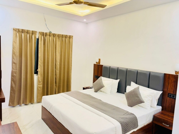 Imagen de la habitación del Hotel Omkar Palace. Foto 8