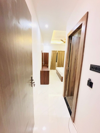 Imagen de la habitación del Hotel Omkar Palace. Foto 13