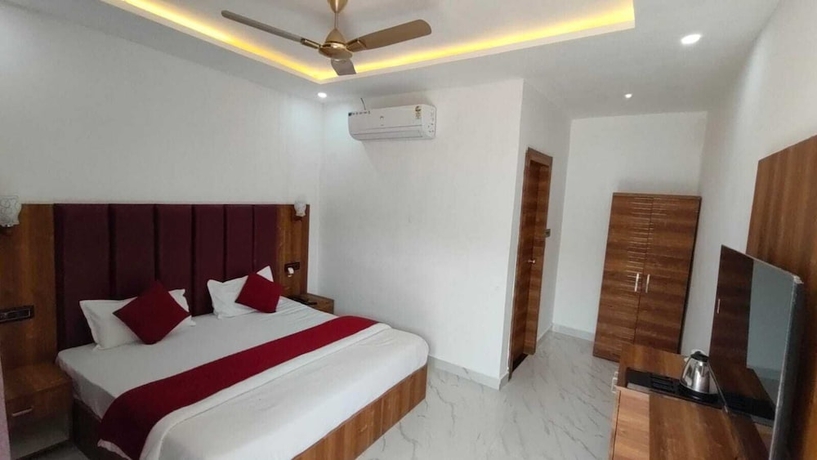 Imagen de la habitación del Hotel Omkar Palace. Foto 15