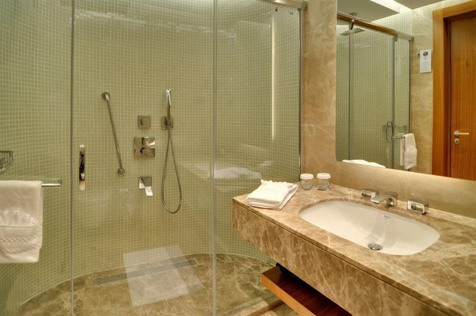 Imagen de la habitación del Hotel Ommer. Foto 6