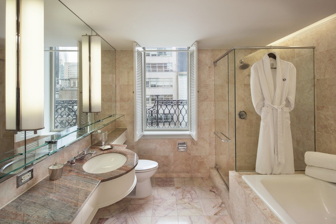 Imagen de la habitación del Hotel Omni Berkshire Place. Foto 5