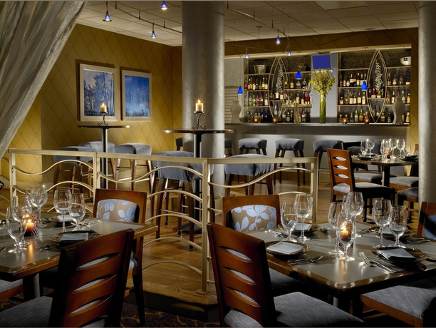 Imagen del bar/restaurante del Hotel Omni Charlottesville. Foto 4
