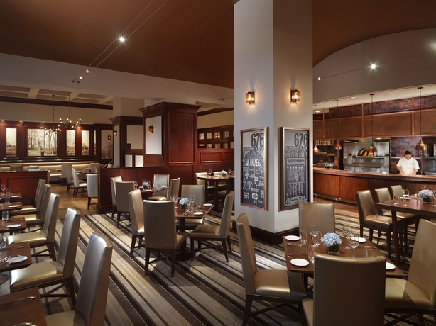 Imagen del bar/restaurante del Hotel Omni Chicago. Foto 4