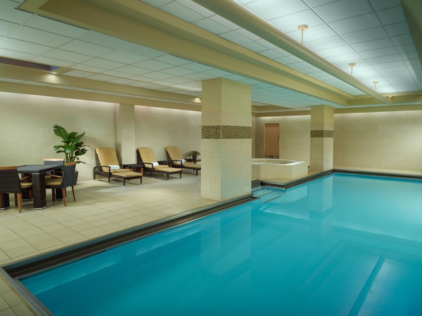 Imagen de la piscina del Hotel Omni Chicago. Foto 16