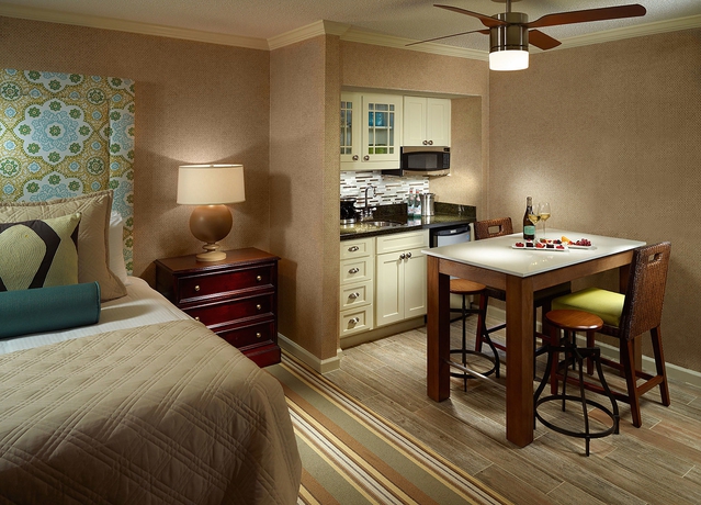 Imagen de la habitación del Hotel Omni Hilton Head Oceanfront Resort. Foto 5