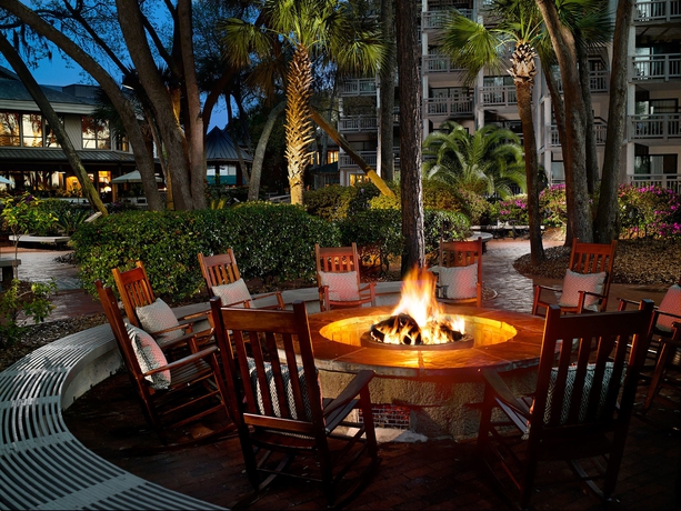 Imagen de los exteriores del Hotel Omni Hilton Head Oceanfront Resort. Foto 6