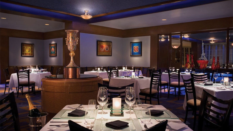 Imagen del bar/restaurante del Hotel Omni Houston. Foto 4