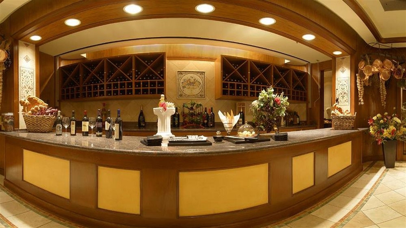 Imagen de los interiores del Hotel Omni Las Colinas. Foto 11