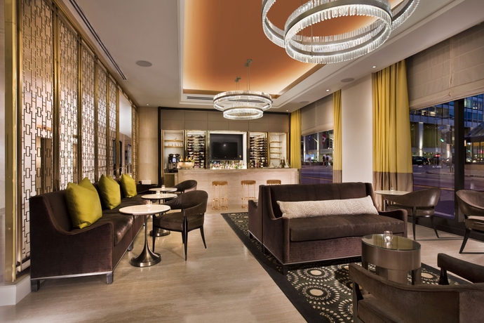 Imagen del bar/restaurante del Hotel Omni Mont-royal. Foto 2