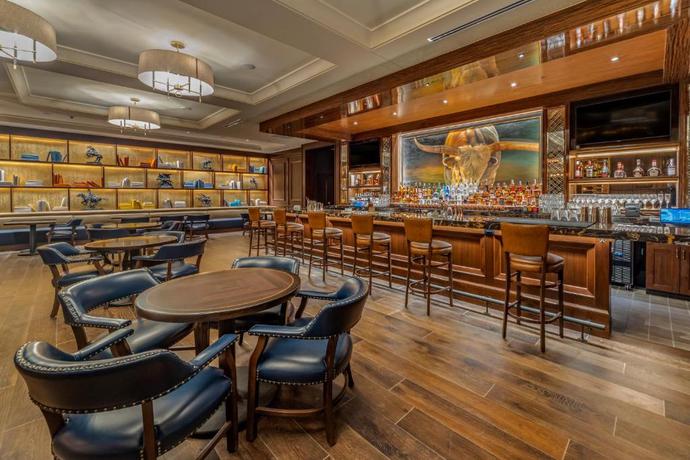 Imagen del bar/restaurante del Hotel Omni Oklahoma City. Foto 2