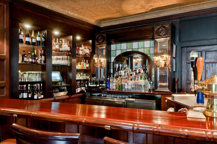 Imagen del bar/restaurante del Hotel Omni Parker House. Foto 6